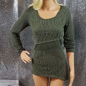 NWT Asymmetrical Olive Longsleeve Lace Overlay Top